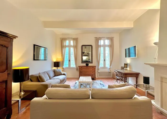 Le 100% Uzes, Charme En Plein Centre Historique Apartamento Uzès
